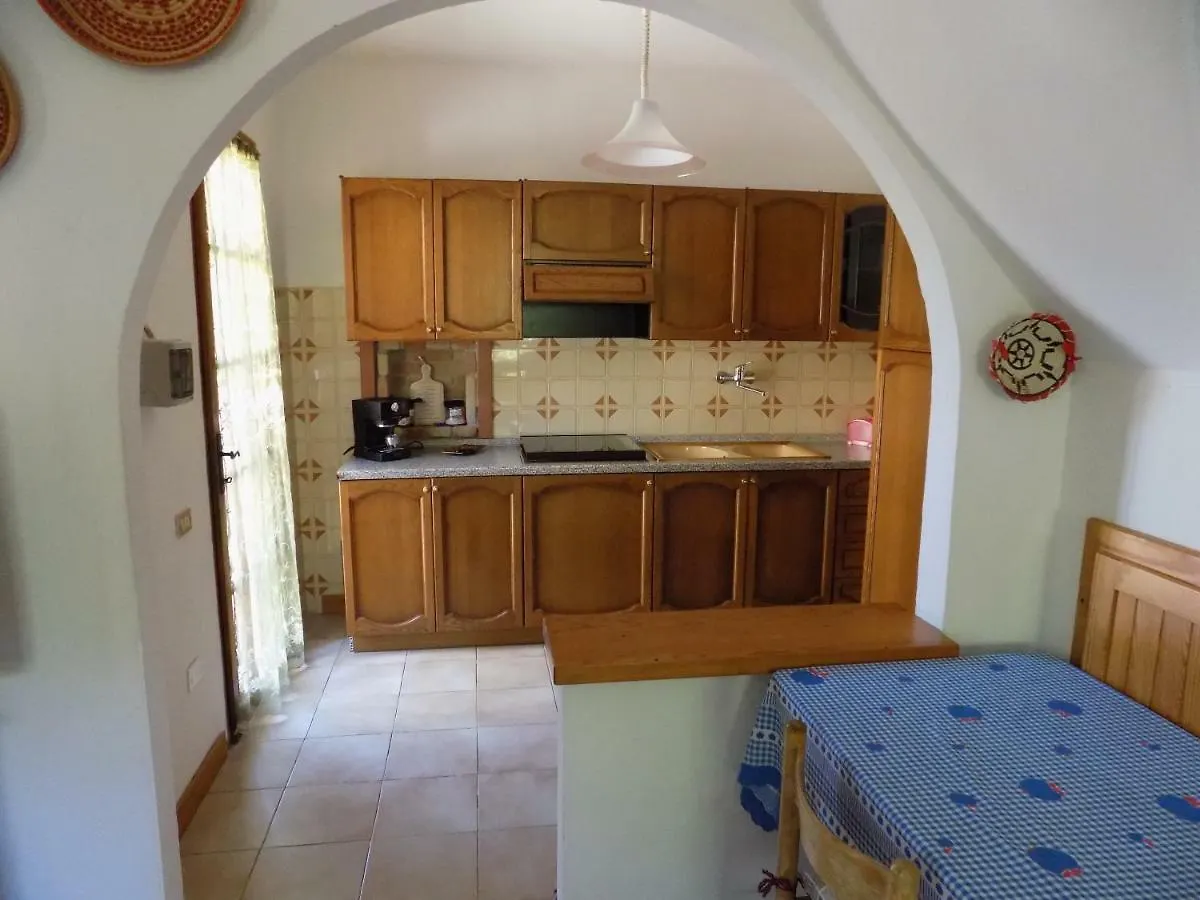 Casa Vacanze Gardenia Соланас Дом отдыха