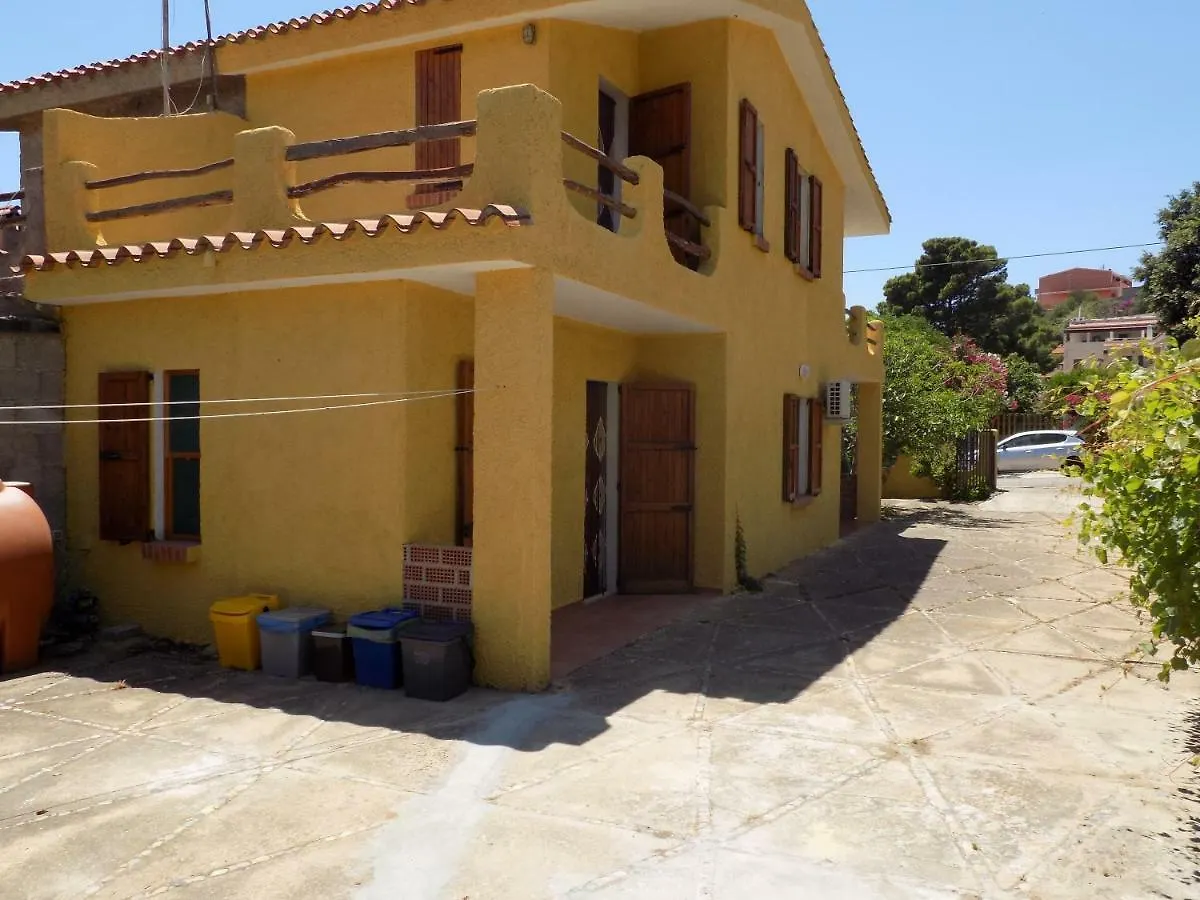 Casa Vacanze Gardenia Соланас Дом отдыха